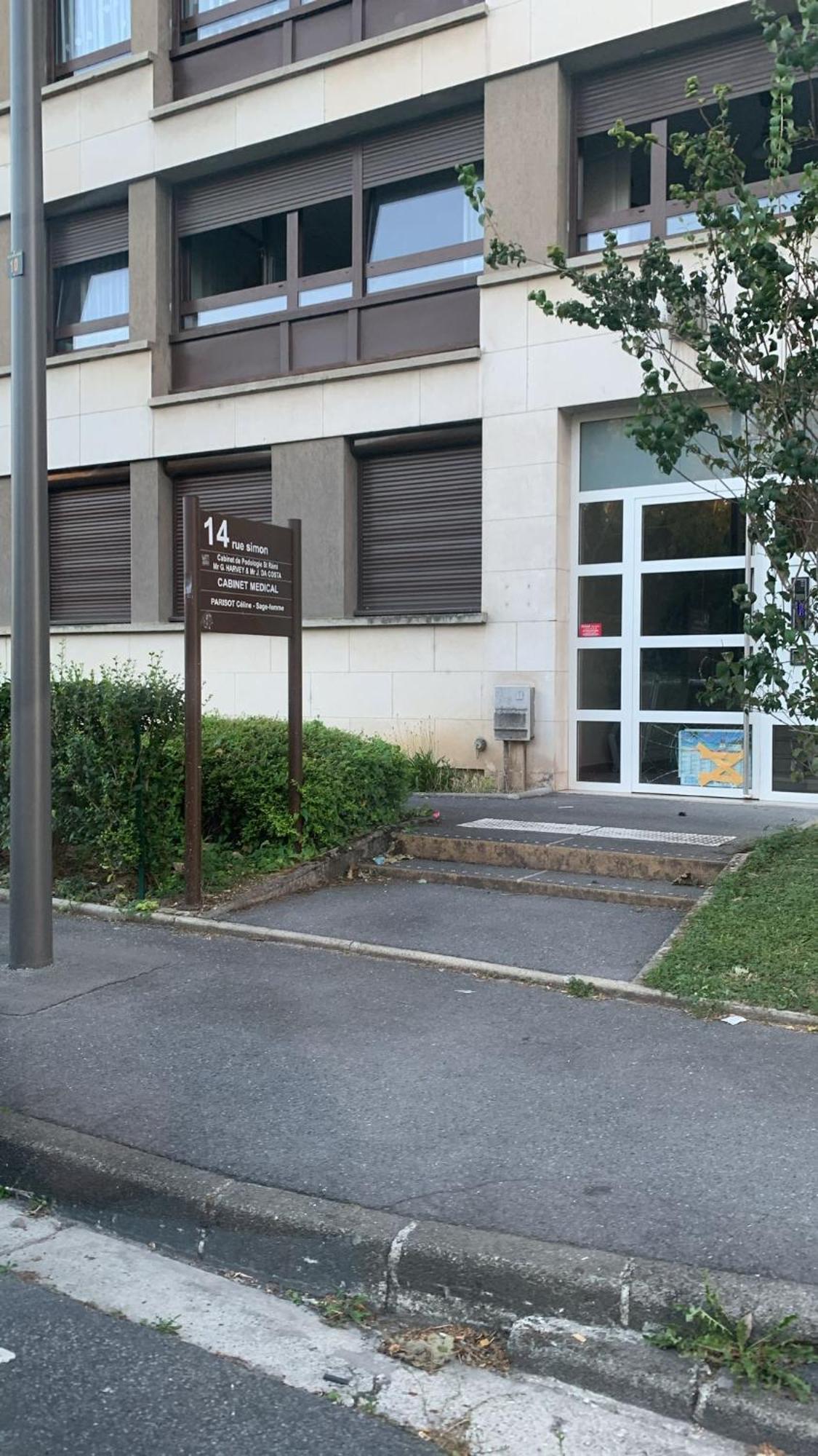 Reims Centre-Ville - 2 Chambres - 6 Personnes Au 1 Er Etage Luaran gambar