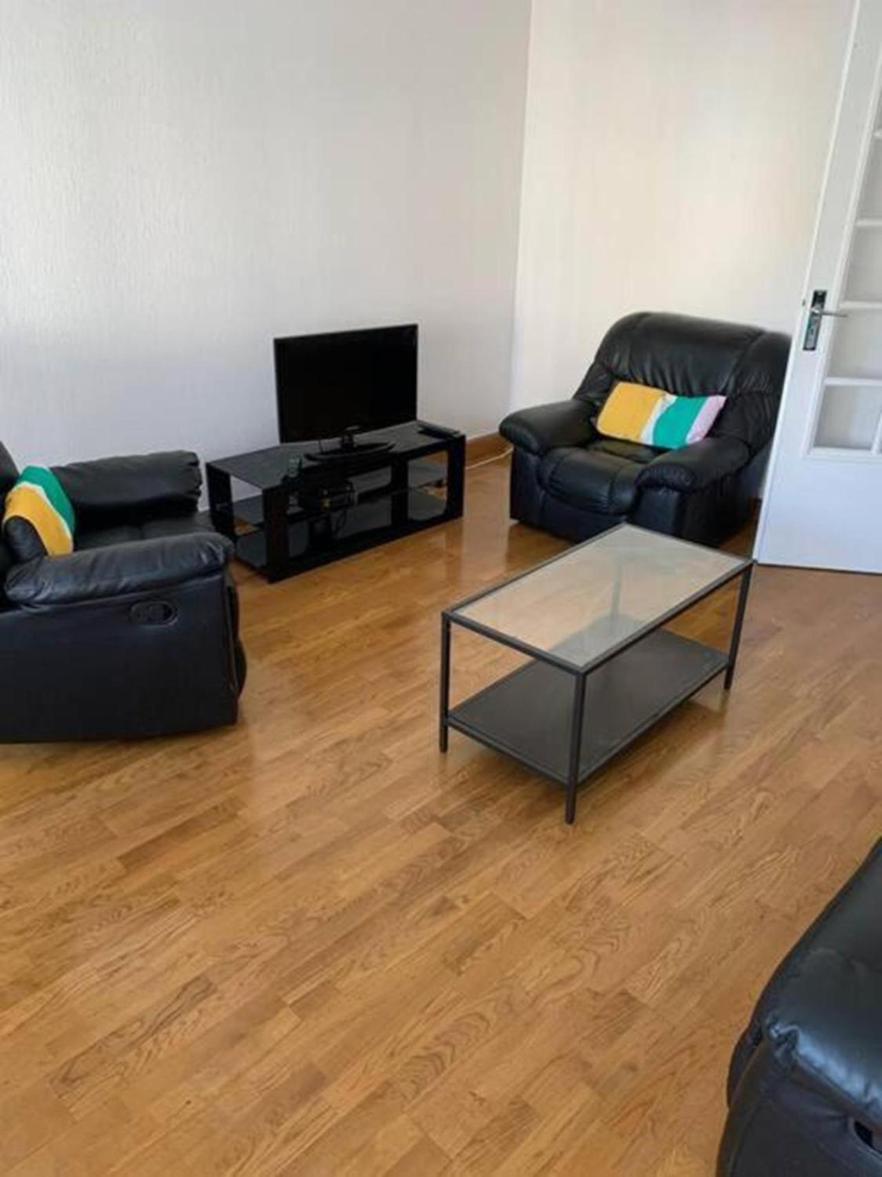 Reims Centre-Ville - 2 Chambres - 6 Personnes Au 1 Er Etage Luaran gambar